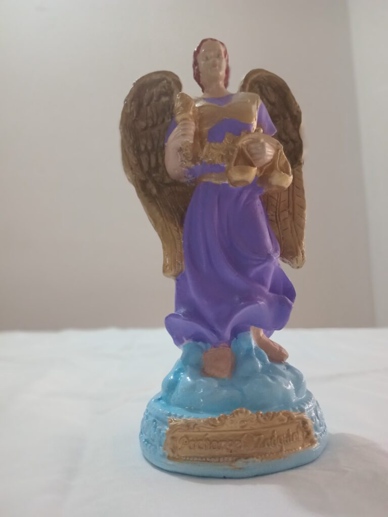 Arcángel Zadquiel: Su nombre significa “Justicia de Dios”, “Consolador Divino”,